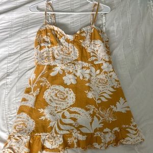 Flowy tank top, Mustard yellow, Size M but could range